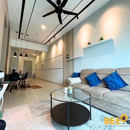 New Listing Klang With Netflix Wifi Swimming Pool View Apartment Exterior photo