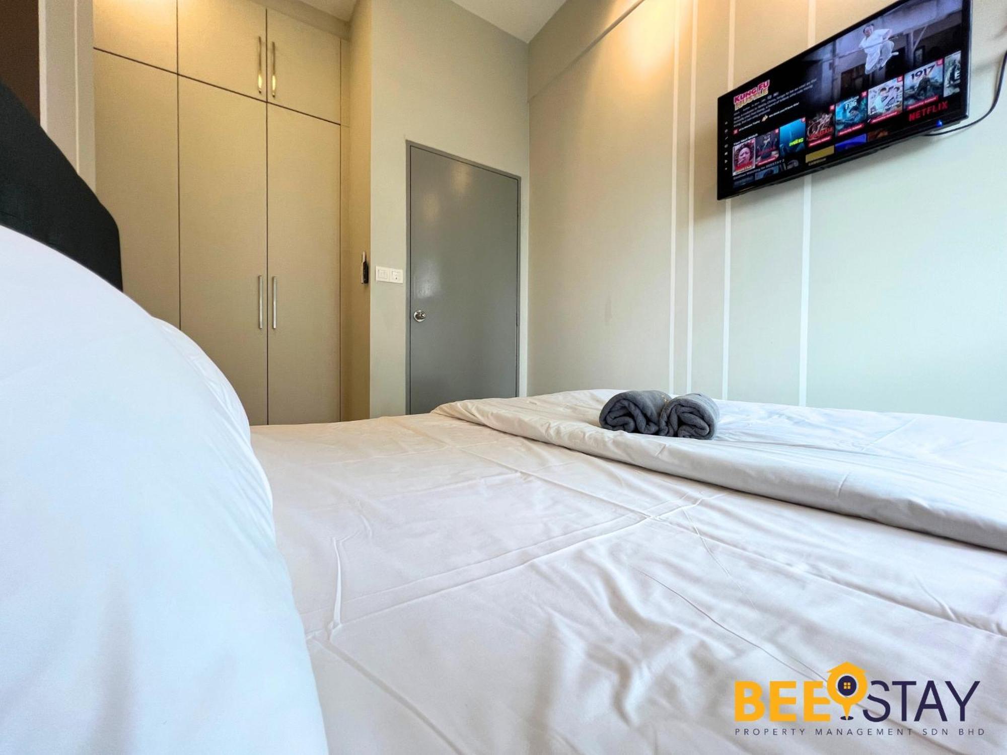New Listing Klang With Netflix Wifi Swimming Pool View Apartment Exterior photo