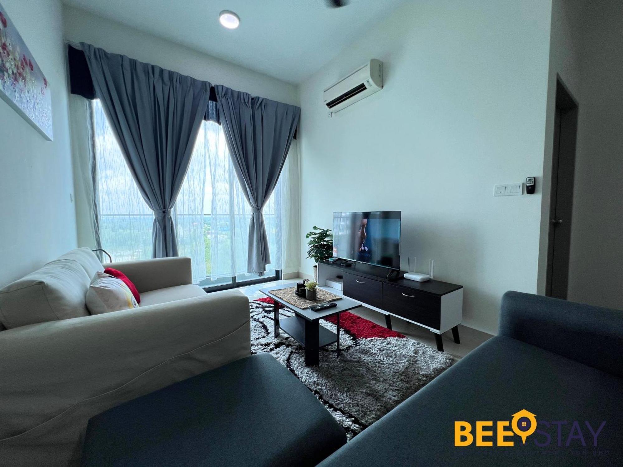 New Listing Klang With Netflix Wifi Swimming Pool View Apartment Exterior photo